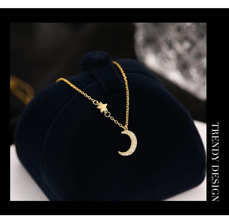 Banyan Tree S925 Silver Star & Moon Clavicle Necklace - Korean Niche Design with Diamond Accent