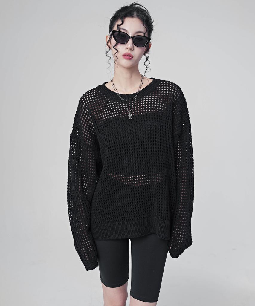 AVANDRESS Wreath Punching Loose Fit Knit_2 Colors