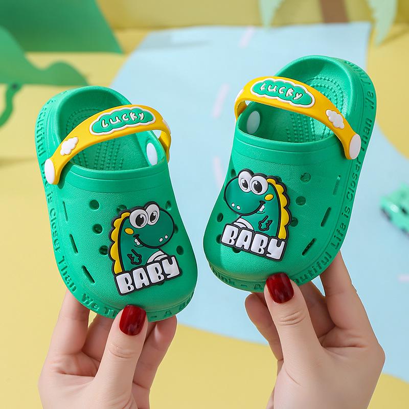 Kids' Cartoon Astronaut Closed-Toe Summer Sandals – Non-Slip, Soft Sole Clogs for Boys & Girls