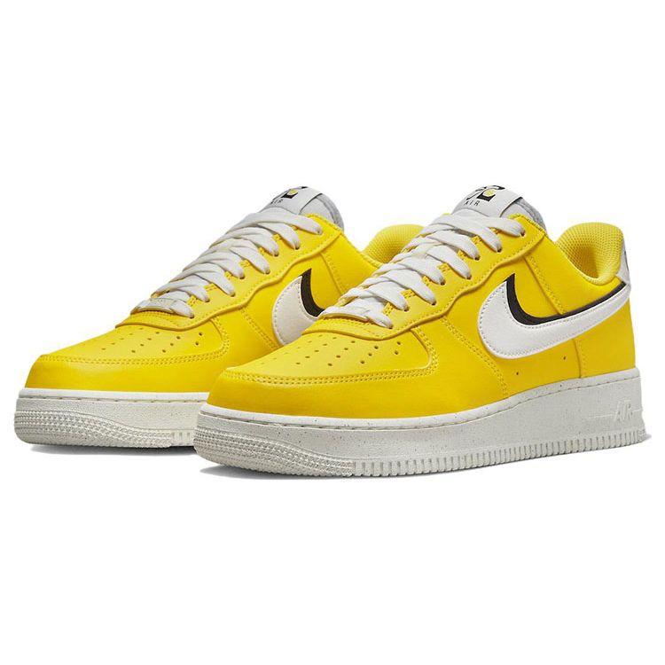 Nike Air Force 1 07 LV8 82 - Желтые мужские кроссовки Tour Black Sail DO9786-700