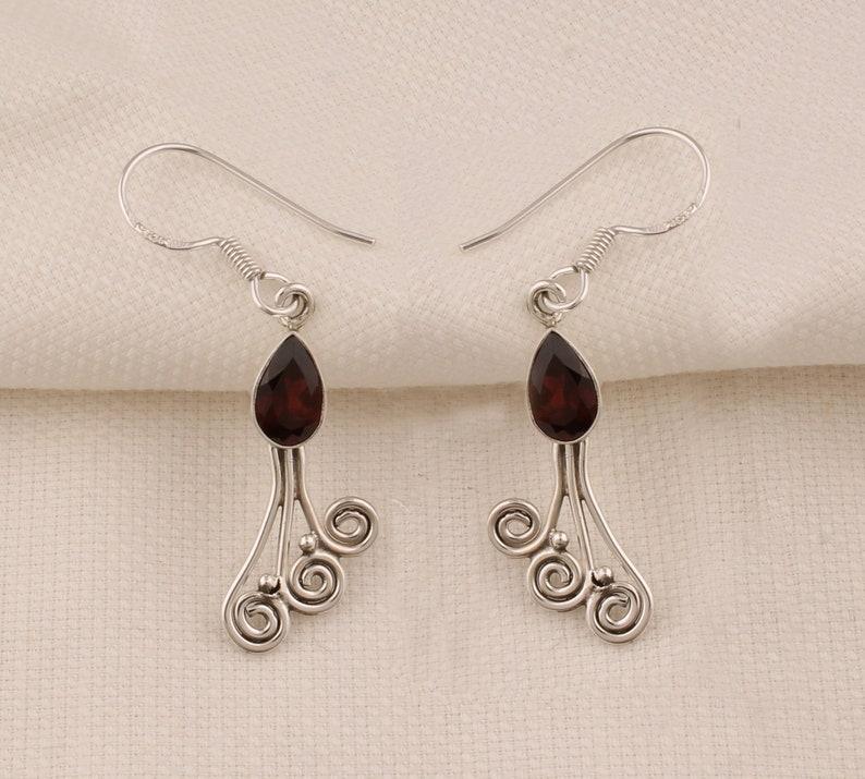 Solid 925 Sterling Silver Red Garnet gemstone Boho Designer Women Dangler Earring Jewelry