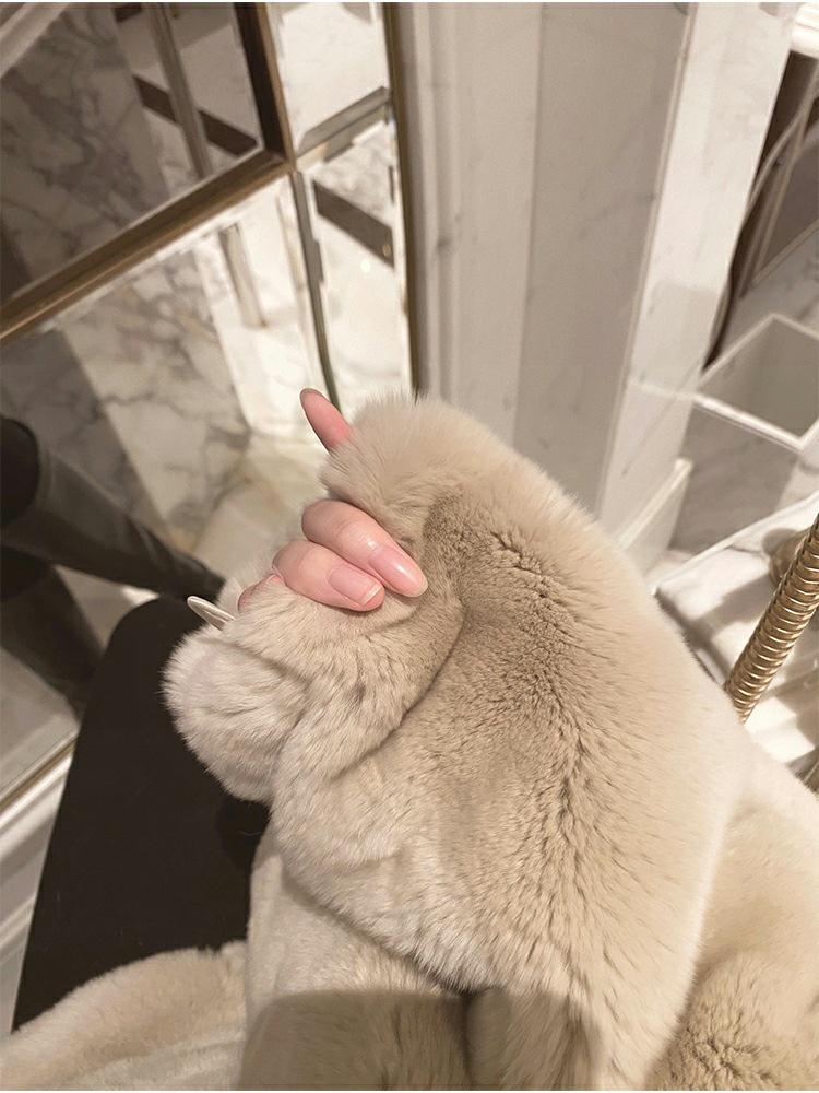 Женское зимнее пальто 2025 из искусственного меха кролика рекс - Новый трендовый стиль со стойкой воротником, пушистый свободный крой и дизайн с капюшоном