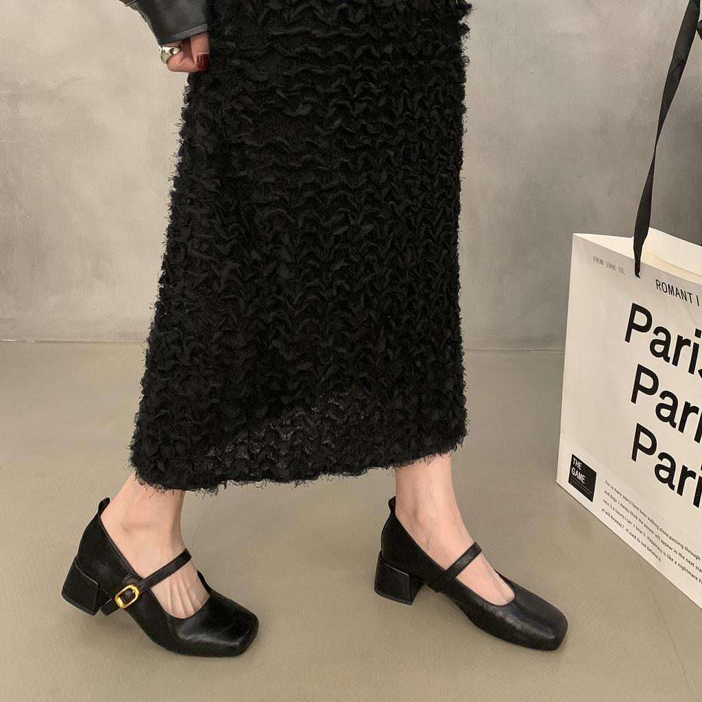 French Retro Square Head Shallow Mouth Single Shoes Women's Shoes 2024 New Spring and Autumn with Skirt Mary Jane Small Leather Shoes
