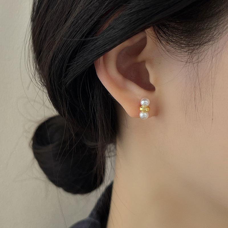 Две жемчужные серьги Геометрические серьги Маленькие, простые ретро-серьги с элегантным темпераментом