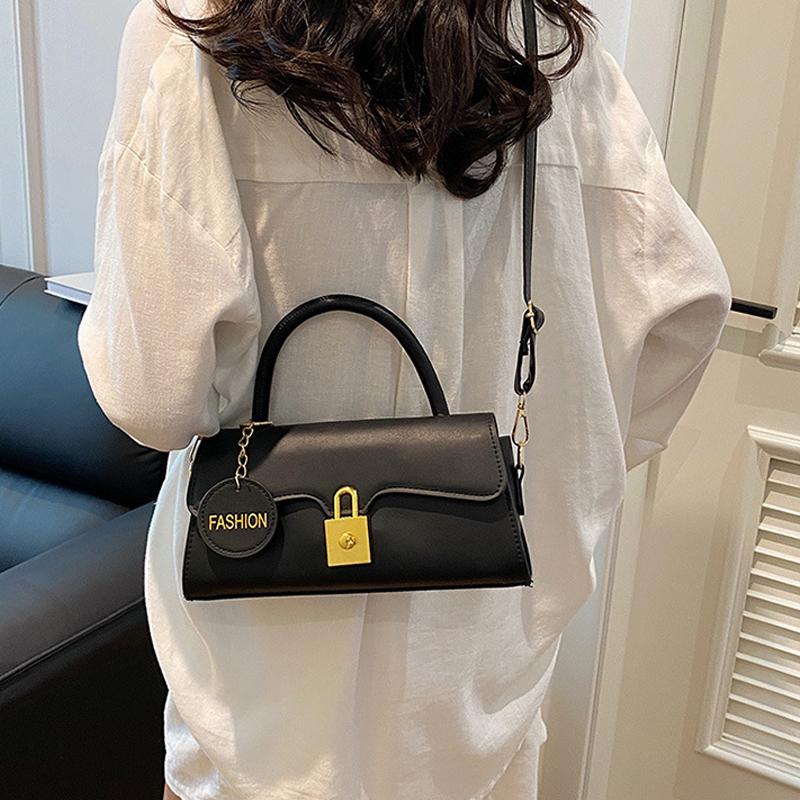 Women's Bags New Fashion Flap Underarm Bag Single Shoulder Crossbody Bag Ladies Small Square Purse and Handbags