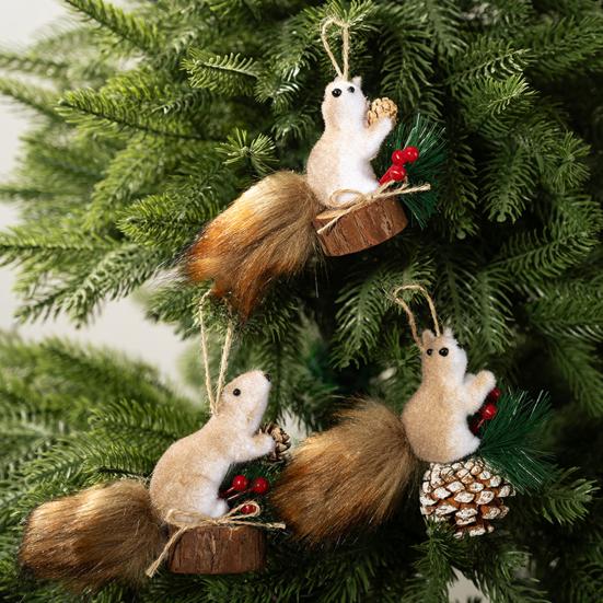 Foam Squirrel Ornament 3D Artificial Squirrel Figurine with Pine Cones Berries Cute Fake Animal Christmas Tree Hanging Decoration for Winter