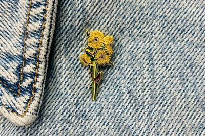 Шитье и вязание – Значки