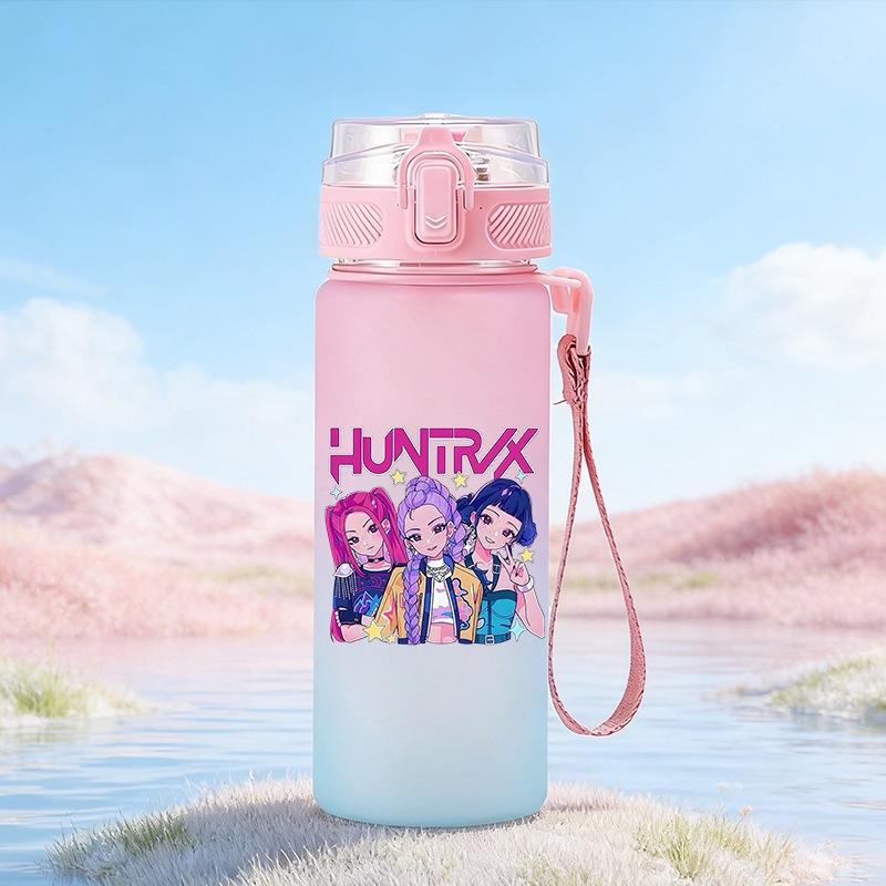 Бутылка для воды 600 мл Мультяшная K-Pop Охотники на демонов Печатный персонаж Кружка для воды Большая емкость Портативная на открытом воздухе Бутылка для питья с веревкой для подарка Мальчику Девочке