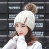 ZHENYUEQI Зимняя вязаная шапка-бини с помпоном из искусственного меха