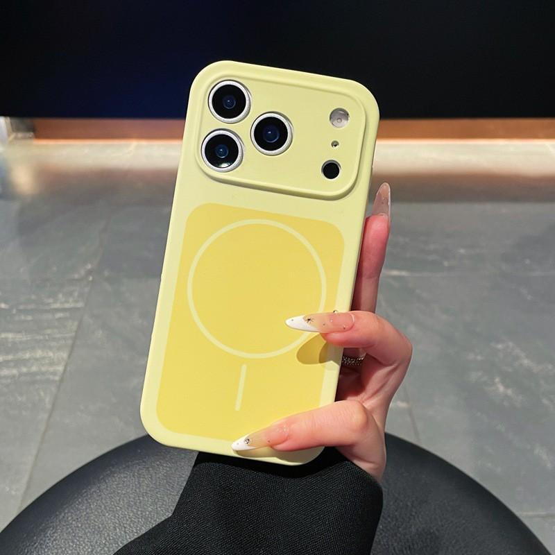 Тонкий магнитный чехол-накладка для iPhone 17 Pro Max из жидкого силикона, противоударный, с дизайном color-block