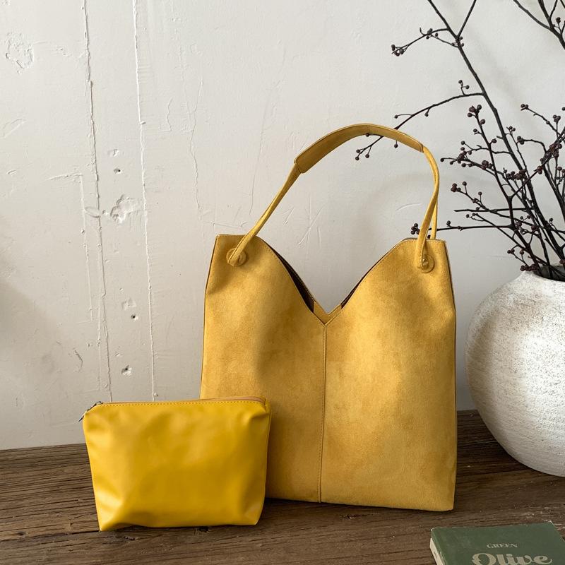 Retro Suede Women's Shoulder Bag 2025 - Large Capacity Tote for Casual and Mother-Child Use