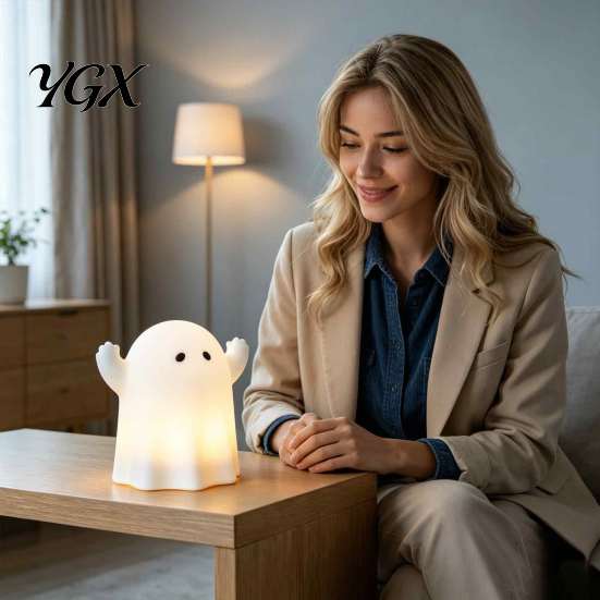 Portable Desk Atmosphere Light Cute Resin Ghost Night for Bedroom, Decorative Warm LED Lamp Non Dazzling Eye Protection Halloween Party Decor, Battery