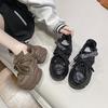 Популярная толстая подошва 2025 новая весна и осень жареная улица универсальные нишевые повседневные спортивные туфли