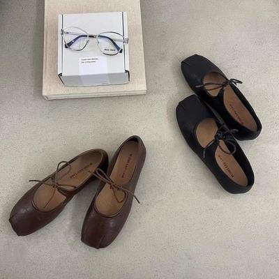 Универсальные туфли Мэри Джейн женские весна 2025 новые круглый носок ремешок на одной пуговице балетки на плоской подошве с неглубоким вырезом одинарные туфли тренд