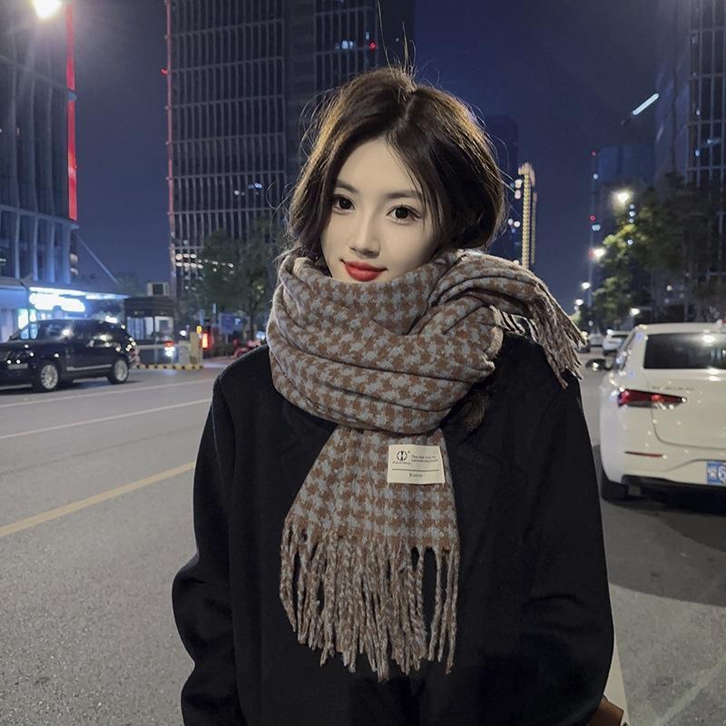 Trendy Korean Plaid Knit Scarf: Retro, Versatile, and Warm for Winter