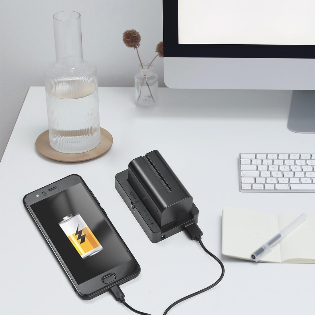 NP-F Battery Charger Battery Adapter Plate with Type-C Charging Port USB5V DC7.4V Outputs 1/4 Inch