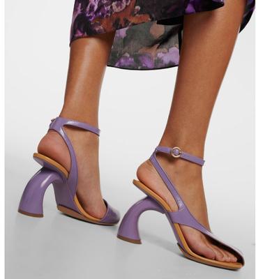 Модные новые сандалии-гладиаторы с перекрестными ремешками и необычным каблуком в европейско-американском подиумном стиле, сексуальные, с открытой боковой частью и открытым носком, на высоком каблуке, женская обувь 43