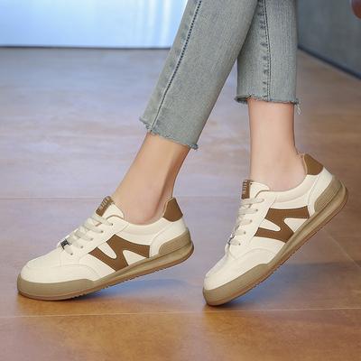 2025 весна маленькие белые туфли новая корейская версия ins студентки платформа увеличивающая рост спортивная обувь для скейтбординга повседневная обувь уличная фотография D20