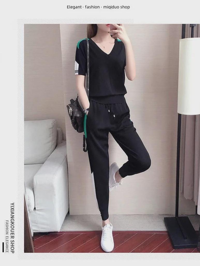 Женский летний костюм с короткими рукавами и V-образным вырезом 2025 года — модный комплект из двух предметов