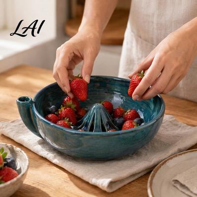 Кухонная мойка для фруктов Самоочищающаяся миска для мытья с полыми дренажными отверстиями Вихревой поток Хранитель свежести ягод Моющая керамическая миска для ополаскивания для столешницы
