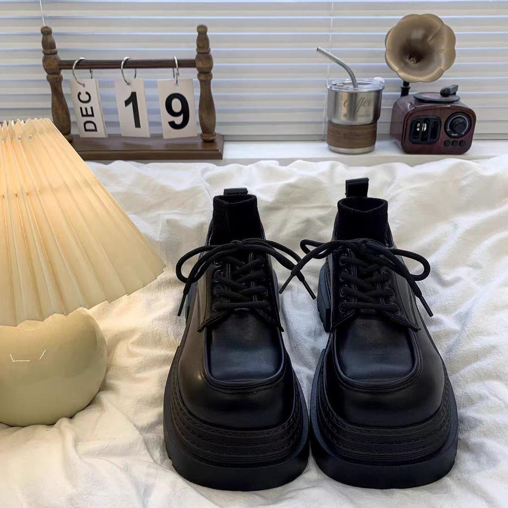 Туфли на шнуровке с большой головкой из маленькой кожи для женщин, новые модели весна-осень, белые, облегающие, в ретро британском стиле, туфли-одинарки на высокой платформе для женщин