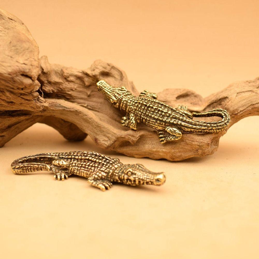 Brass Crocodile Statue Small Key Chain Vivid Animal Model Home Decor