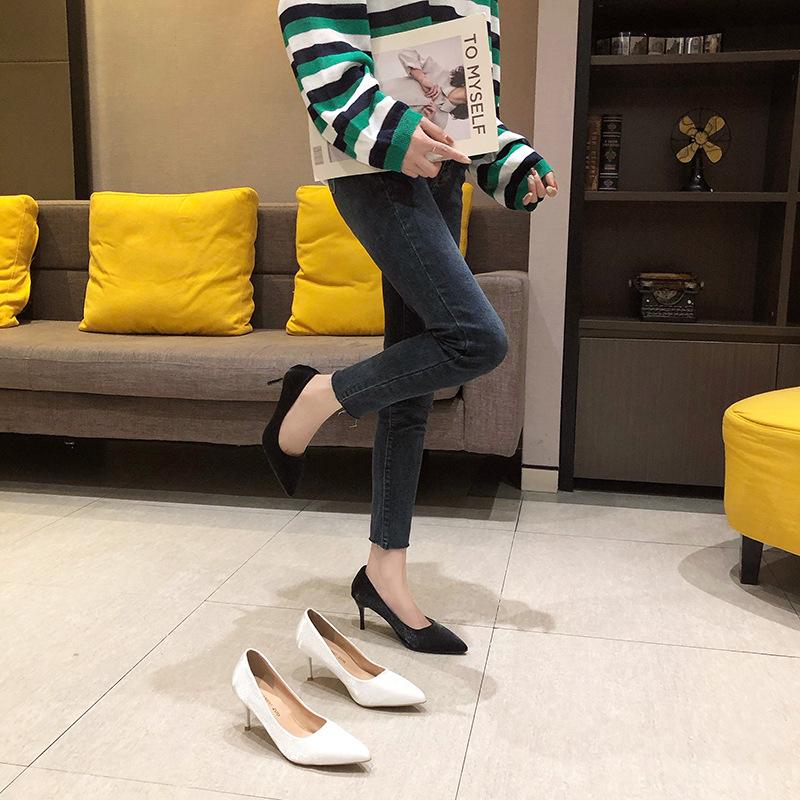 Туфли на высоком каблуке женские с острым носком 2024 года, новые весенне-осенние универсальные женские туфли, сексуальные тонкие каблуки, легкие одинарные туфли, черные рабочие туфли для женщин