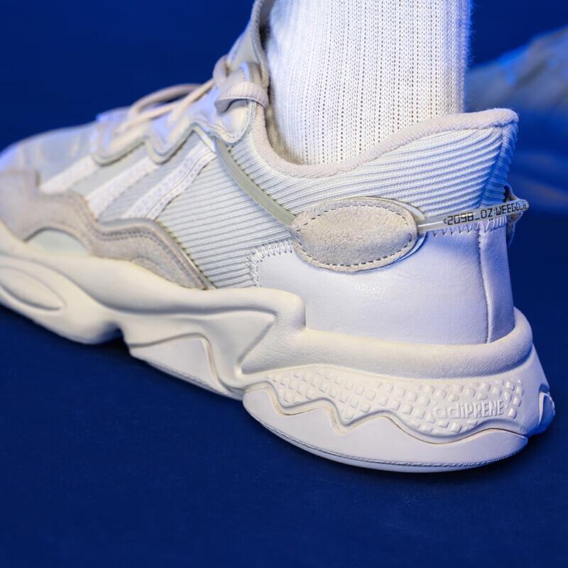 adidas Originals OZWEEGO Повседневная обувь унисекс