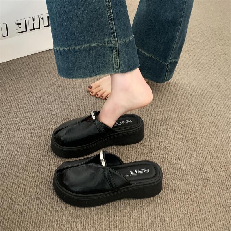 Европейская станция толстая подошва сумка голова полушлепанцы женские 2025 лето новая обувь модные универсальные сандалии на одной педали ленивые