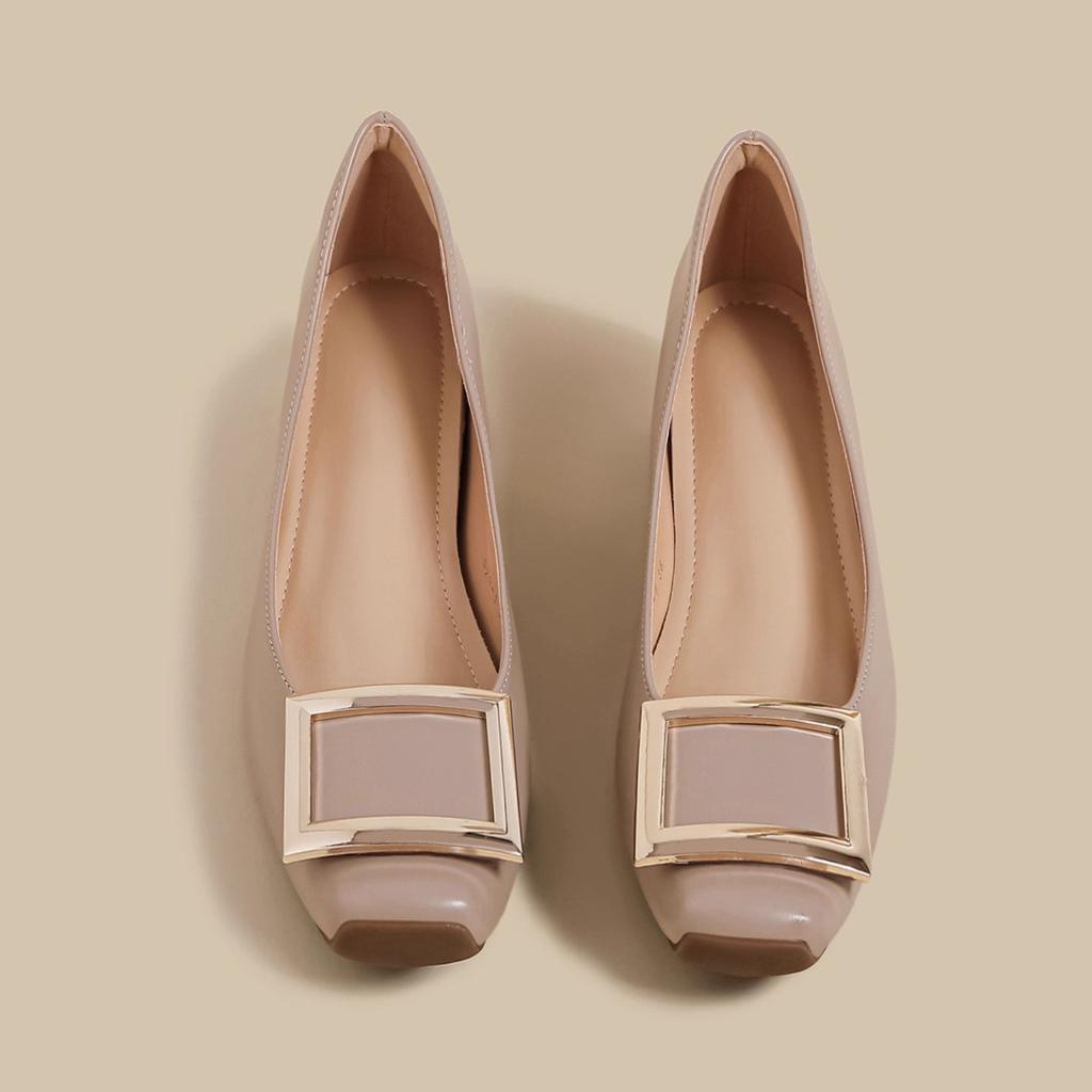 Французские женские туфли-лодочки 2025 летние новые вечерний стиль квадратная пряжка ретро темперамент плоская подошва большой размер увеличение роста туфли Мэри Джейн