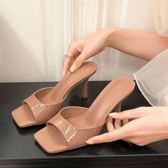 Квадратный носок, открытый носок, высокий каблук, крутые шлепанцы, женские 2025 лето, новинка, тонкий каблук, водонепроницаемая платформа, уличная обувь, темперамент, универсальные шлепанцы на перемычке