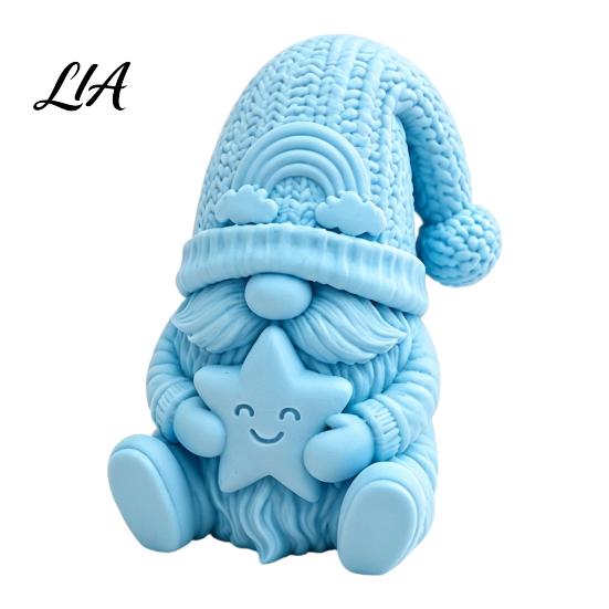 Cute Faceless Dwarf Figurines 3D Printed Gnome Figurine Holding Smiling Star, Statue with Modern Bedroom Shelf Accents Knit Hat, Christmas Tabletop