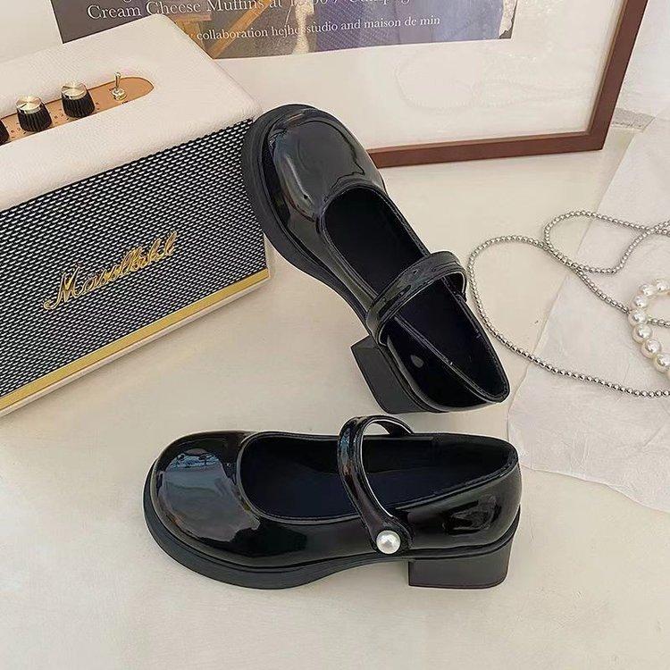 Round head thick heel British style retro black small leather shoes new light mouth French Mary Jane single shoes