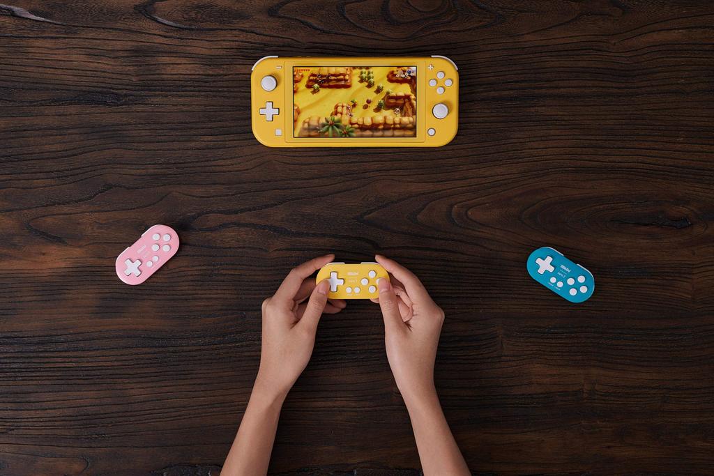 Игровой контроллер 8bitdo Zero 2 Bluetooth, беспроводной переключатель Windows Android macOS Yellow Edition
