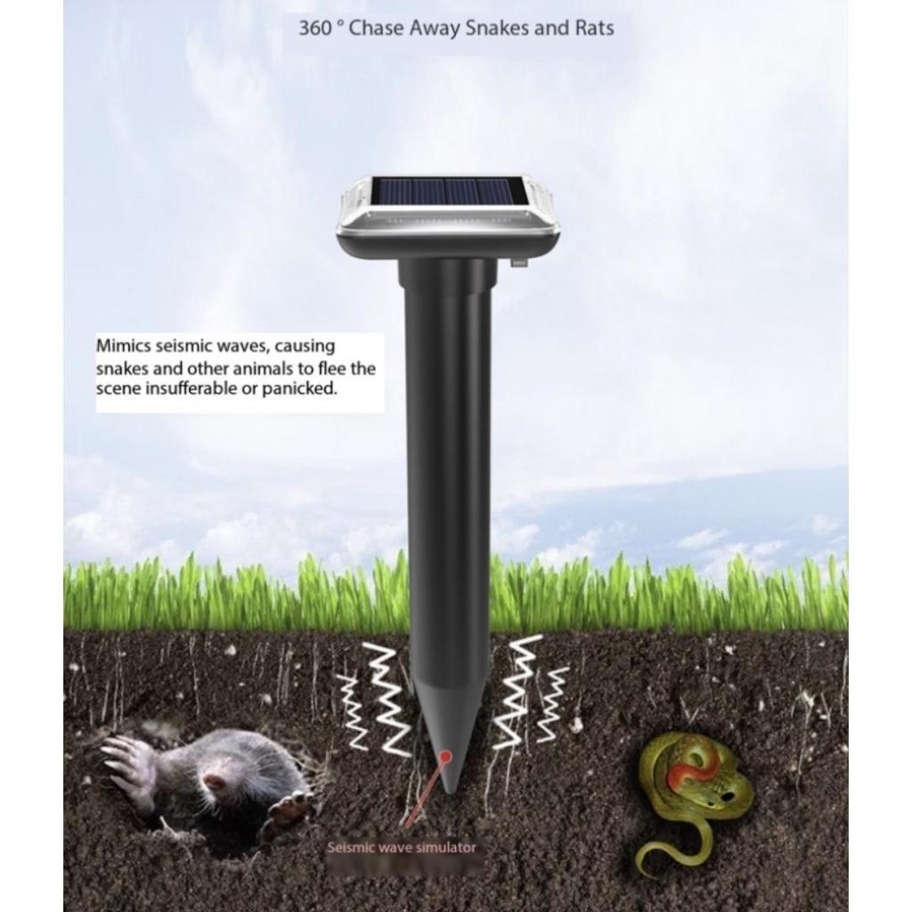 1/2 Pcs Solar Mouse Repeller Beep Vibration Plug and Play Ultrasonic Mouse Repeller Outdoor Snake Repeller