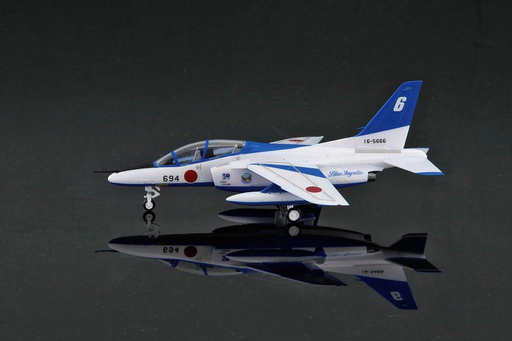 PLATZ 1/100 JASDF T-4 Blue Impulse 2025 B.I 30th Year Plastic Model BLU-2025 (Airplane)