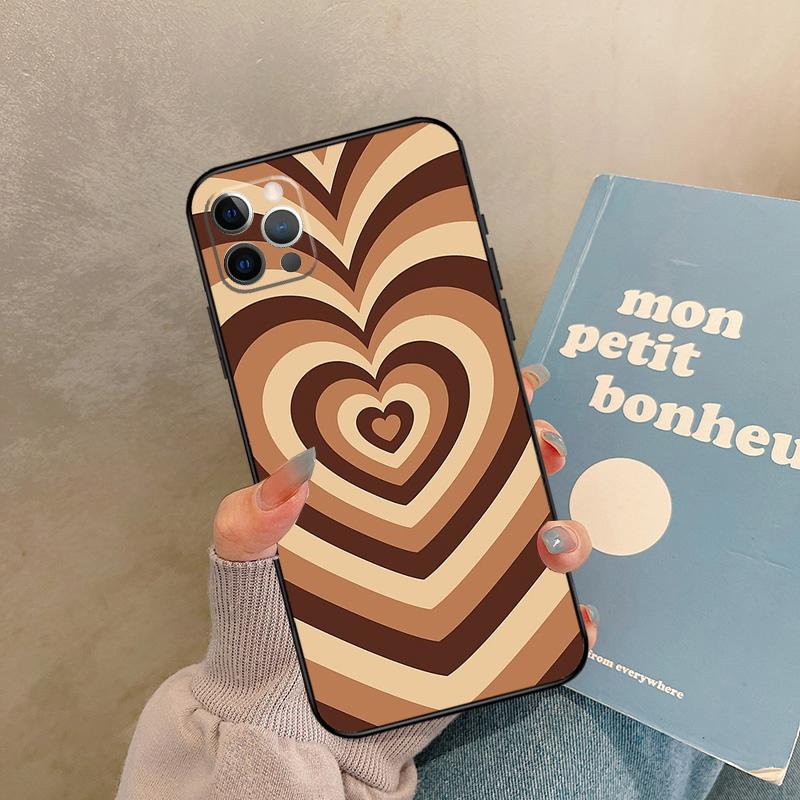 Чехол 'Latte Love' с коричневым сердцем, эстетичный, для iPhone 17 Air 16 15 14 13 11 12 Pro Max 13 mini XR 15 16 Plus 16e, задняя крышка