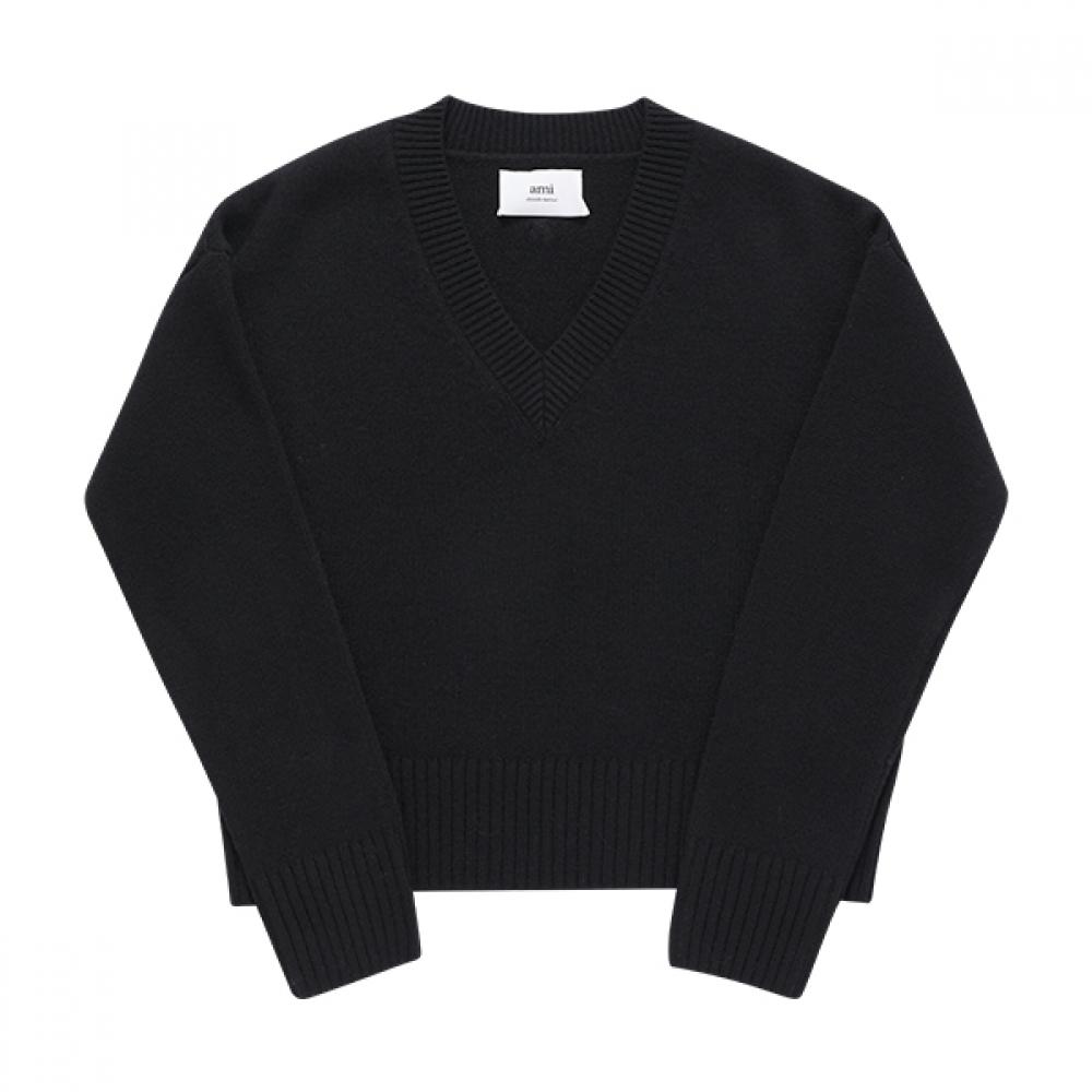 Ami Uks234 Kn0028 001 Ami De Coeur TOne On TOne Heart Logo V Neck Public Knit