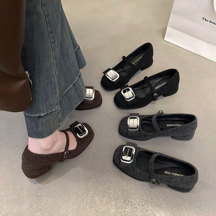 [Youshilai] Temperament Square Head Mary Jane Shoes Women's Winter 2025 New Shallow Mouth One-word Buckle Strap Single Shoes