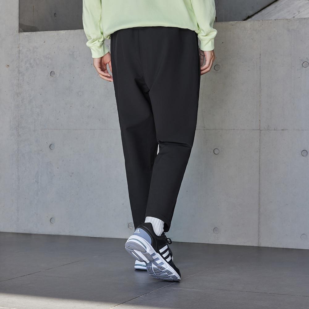 adidas Эластичные зауженные спортивные повседневные брюки с логотипом, мужские брюки черного цвета IV7585