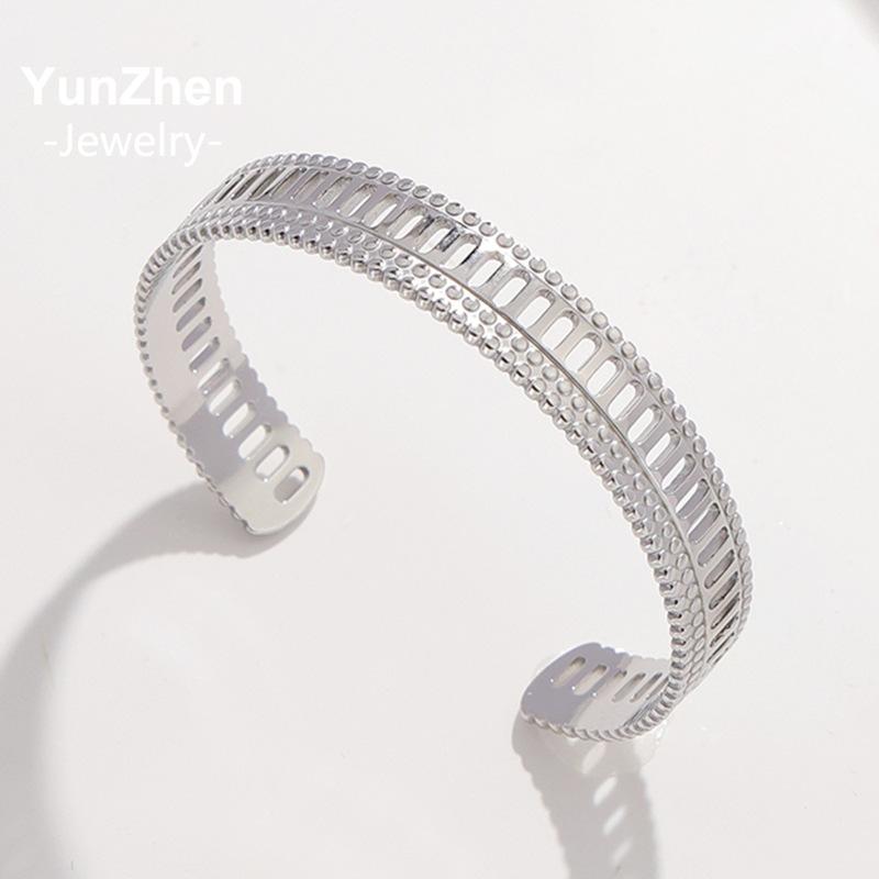Waterproof Hypoallergenic Vintage Open Bracelet Women's Retro Fashion Hollow Stainless Steel Bracelet Temperament Versatile