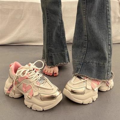 Женская обувь – Кроссовки