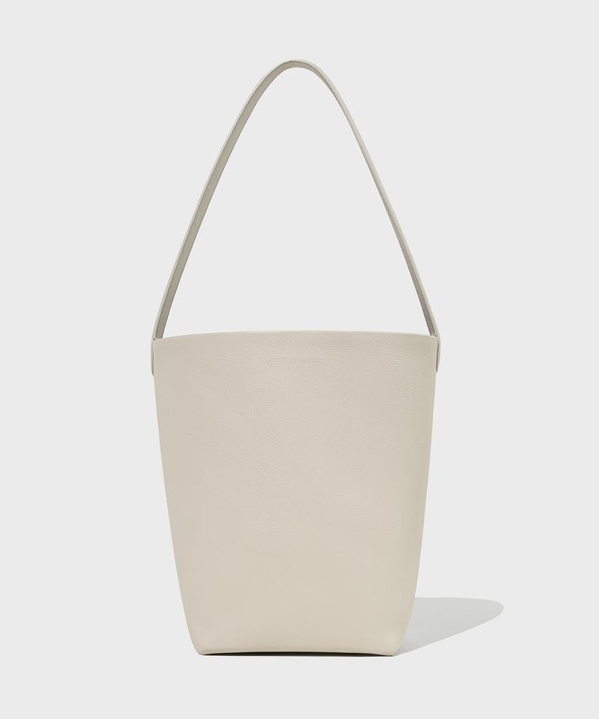 Object Museum Sally Bucket Bag White