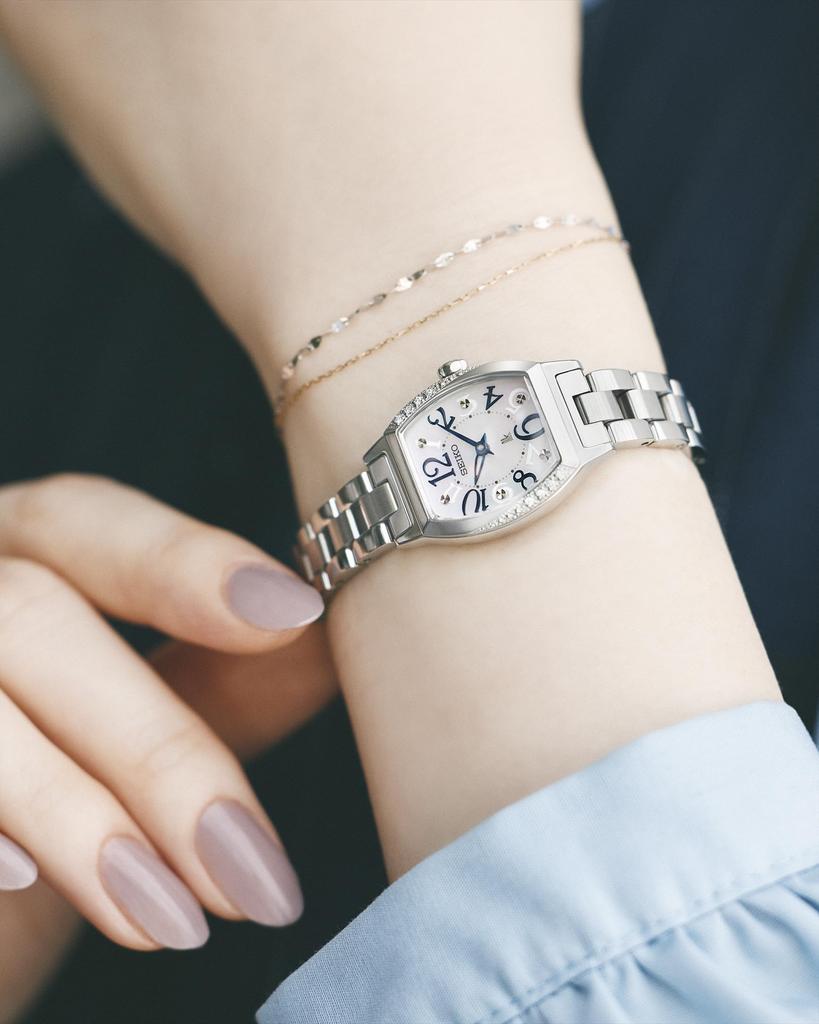 Seiko Watch Lucia Happy Collection SSWA015 Silver Watch Women's