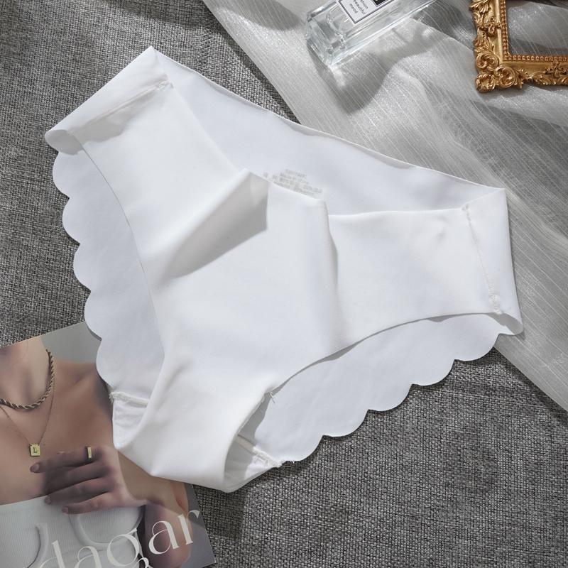 Women Solid Seamless Briefs Ice Silk Panties Thin Underwear Comfort Intimates Lingerie Sexy Low-Rise Underpants Plus Size S-XXL