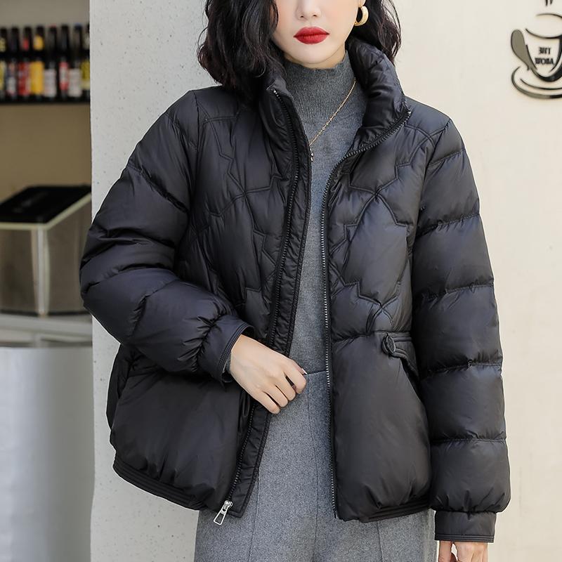 Пуховик женский короткий стиль 2024 новый зимний воротник стойка теплый белый утиный пух