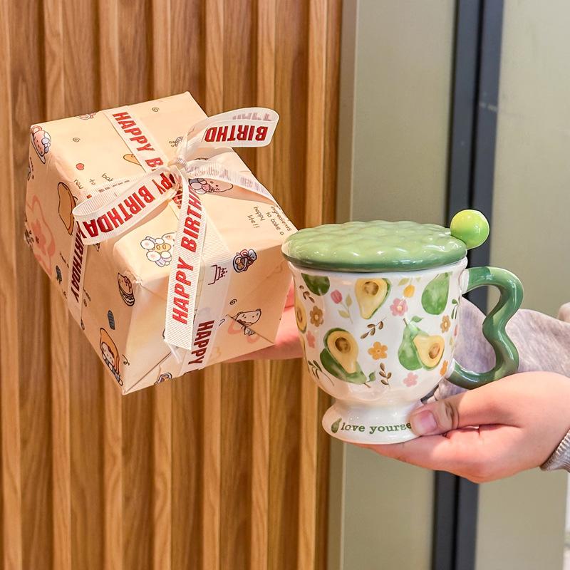 Керамическая кружка высокой ценности с крышкой и ложкой, милая кружка с фруктами для девочки, офисная кофейная кружка, подарок на день рождения