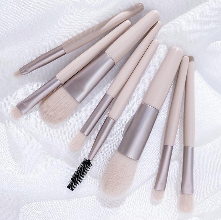 Mini 8 Makeup Brush Set Ins Eye Shadow Brush Foundation Blush Brush Novice Soft Hair Portable Makeup Brush