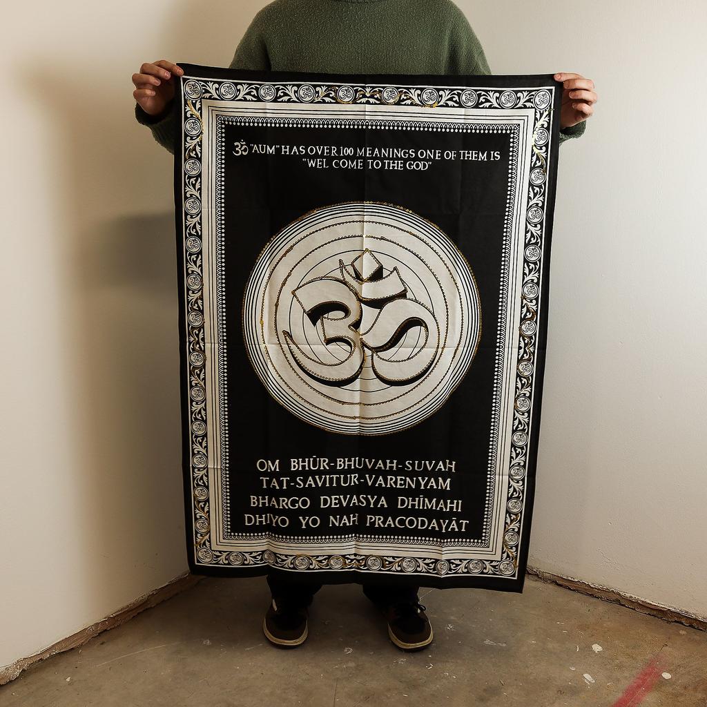 Cotton Wall Art (70x110cm) – Om – Welcome to the God