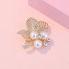 Light Luxury Ginkgo Biloba Brooch High-End Women'S Exquisite Flower Pearl Corsage Design Sense Niche Pin Clothes Accessories